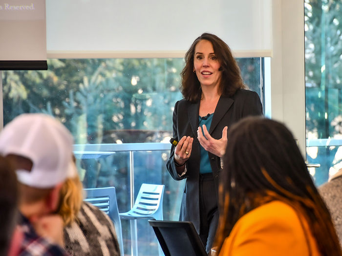 Retired Colonel Pilar McDermott speaking at a Thayer Leadership Seminar about "Why Hard Conversations Matter".